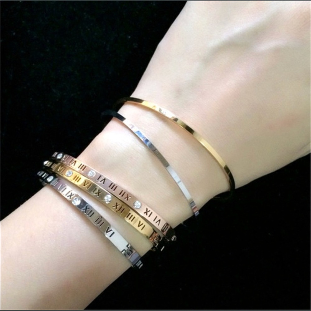 Rose Gold Jewelry - Quality Roman Numeral Bangle - Picture 5 of 5
